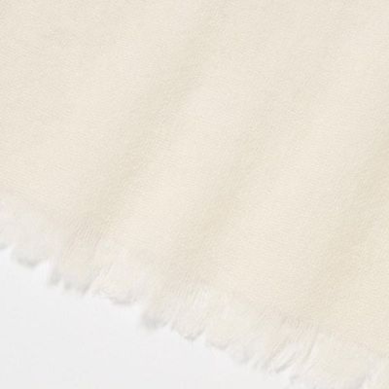 White Uniqlo Cashmere Stole Women Scarves | 2128289
